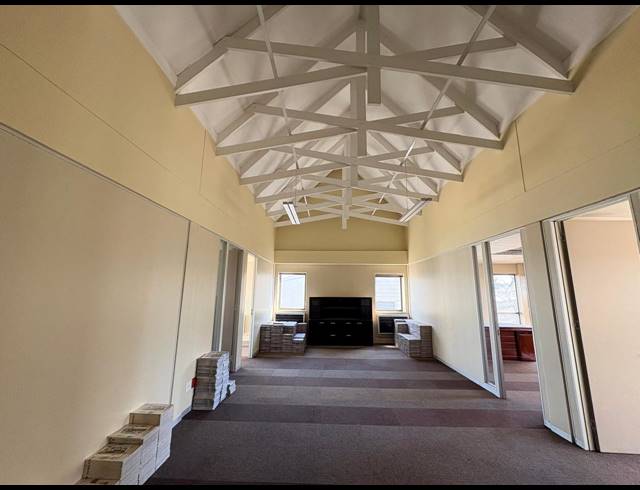 256M² OFFICE TO LET IN NOORDWYK